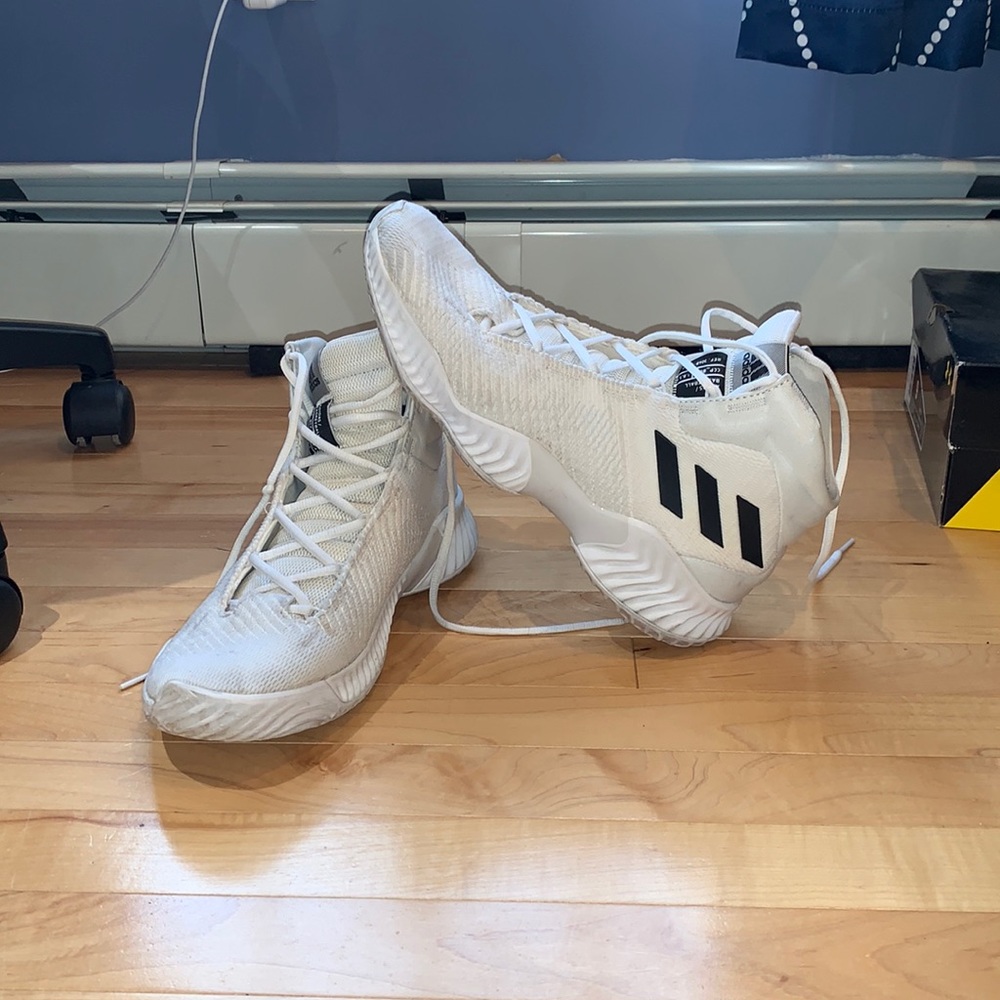 Adidas Pro Bounce Size 11